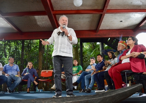 Em Manaus, Lula recebe cartas com compromissos em defesa da Amazônia