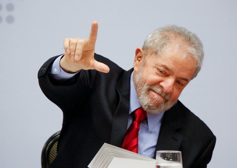 Lula tem 47% das intenções de voto e Bolsonaro 42%, mostra pesquisa Quaest