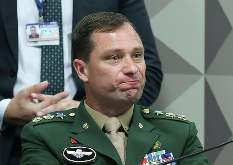 CPI acusa Mauro Cid de abusar do direito ao silêncio e leva caso à Justiça Federal