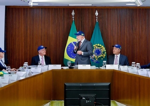 Lula cobra lealdade de ministros e diz que Tarcísio será seu adversário em 2026