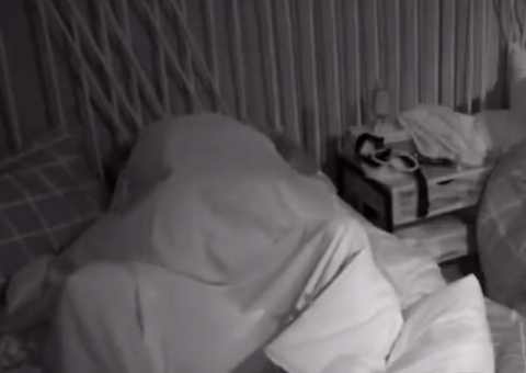 Lumena vai trans4r com Cleber no De Férias com Ex e o inesperado acontece; vídeo