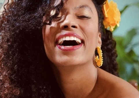 Ex-BBB Lumena choca ao mostrar cabelo verdadeiro antes de trocar megahair