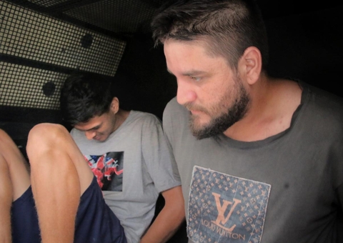 Dupla é presa suspeita matar empresário a tiros em loja no Manoa