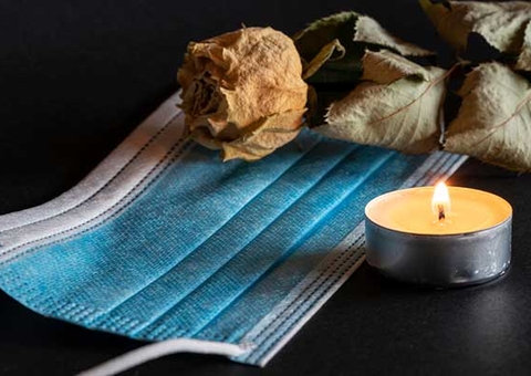 Índia atinge 2 mil mortes e 300 mil infectados por covid em 24h