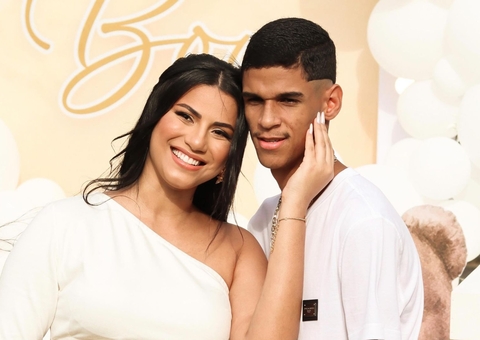 Crise? Luva de Pedreiro e namorada grávida deixam de se seguir 