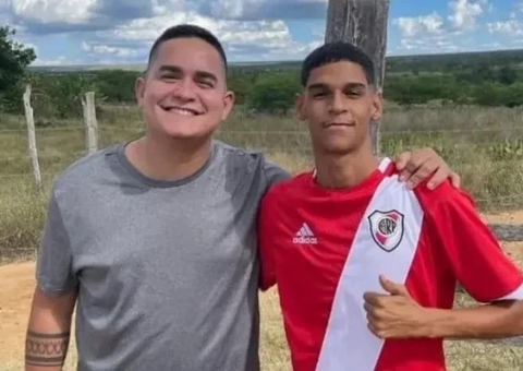 Sem acordo com ex-empresário, Luva de Pedreiro tem que depositar mensalmente