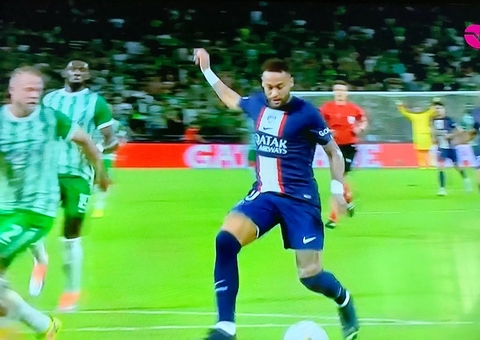 Neymar encerra jejum, e PSG vence de virada o Maccabi na Champions