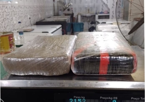 Drogas são encontradas no forro de camarote de barco no Amazonas