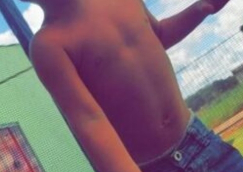 Por conta de casa bagunçada, madrasta de 14 anos mata enteado de 4 anos