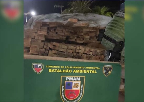 Idoso é preso ao transportar 9 metros cúbicos de madeira ilegal na rodovia AM-070