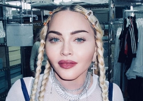 Madonna proíbe que usem hologramas para recriá-la em caso de morte, diz jornal