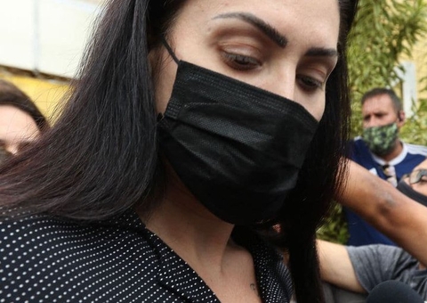 Mãe levou Henry a hospital um dia depois da babá avisar sobre agressões