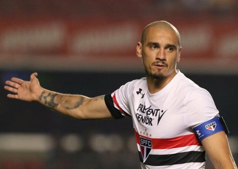 Flamengo negocia contratação do zagueiro Maicon