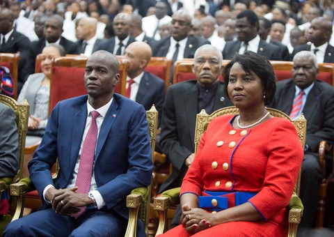 Primeira-dama do Haiti morre em hospital após ataque; presidente também morreu