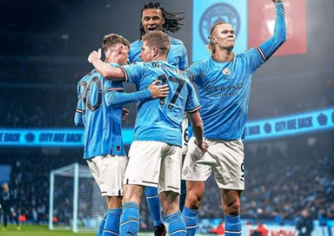 City vence o Liverpool em jogo de cinco gols e avança na Copa da Liga