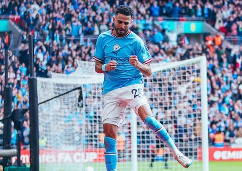Mahrez faz três, City vence o Sheffield e vai à final da Copa da Inglaterra