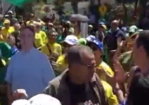 Manifestação em Brasília pede anistia a Bolsonaro antes de julgamento no STF