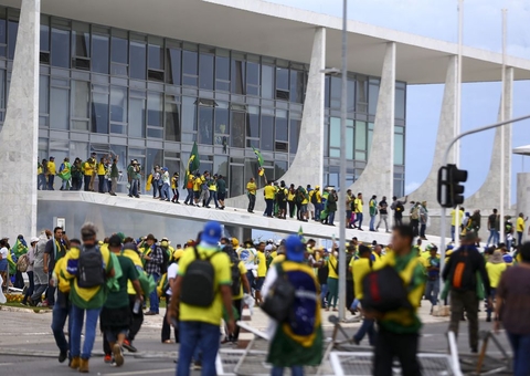 AGU quer que financiadores dos atos golpistas devolvam R$ 20,7 milhões