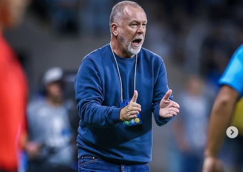 Mano Menezes não estará no jogo do Grêmio contra o São Paulo após tragédia familiar
