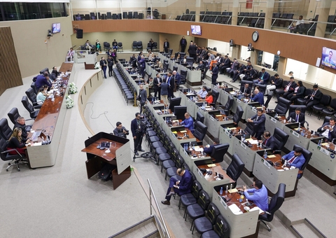 Vereadores entram em conflito na CMM após pedido de inversão de pauta 