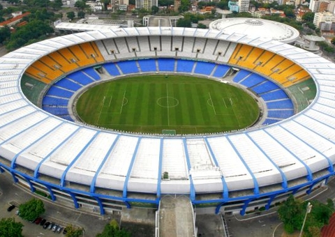 Vasco ingressa na Justiça contra o Flamengo para jogar com Palmeiras no Maracanã