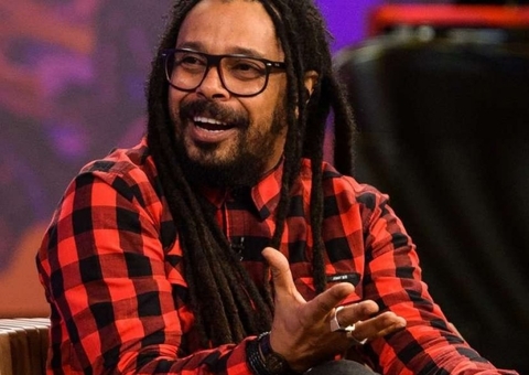 Cantor Marcelo Falcão tem prisão revogada pela Justiça