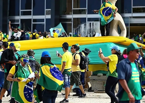 Justiça argentina manda prender 61 brasileiros investigados pelo 8/1