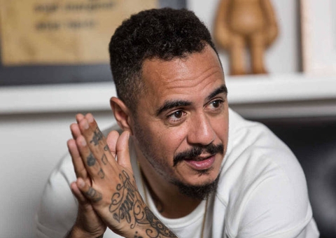 Marcelo D2 confirma gravidez de esposa 20 anos mais nova