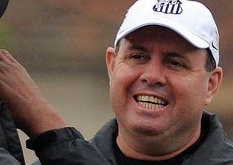 Técnico do Santos estuda Red Bull Bragantino e foge do óbvio para escalar titulares