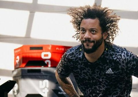 Auxiliar no Fluminense fala sobre pressão antiga e explica papel em volta de Marcelo