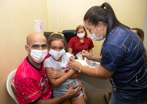 Manaus oferta dose adicional de vacina contra Covid para crianças imunossuprimidas