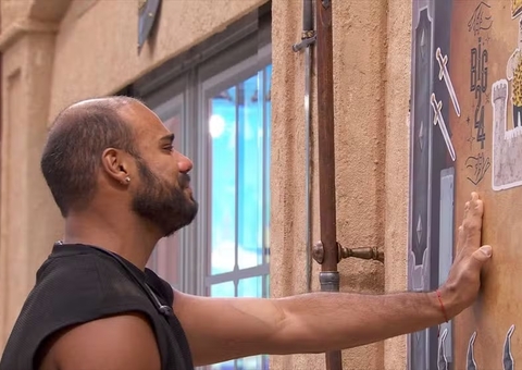 Em noite de eliminação, Marcus chora e se despede de cômodos do BBB24