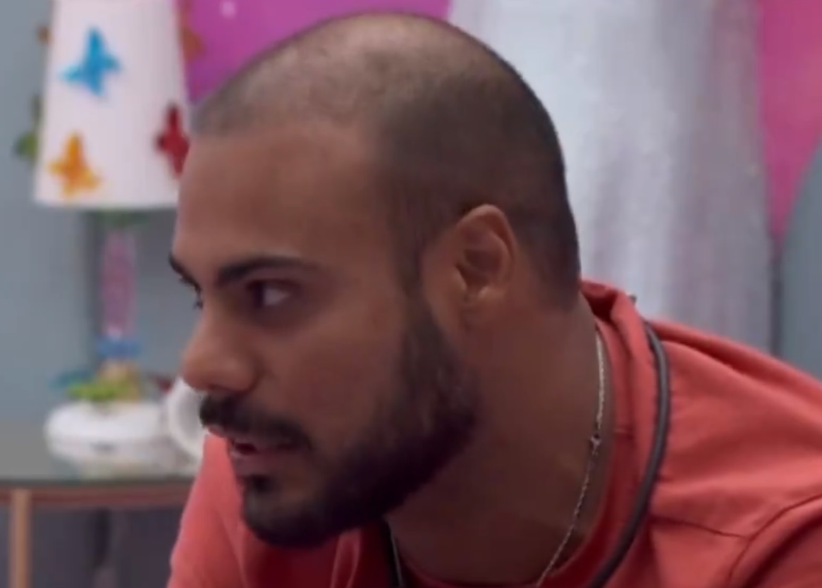 Marcus critica Vinicius: 'parou para não soar homofóbico'