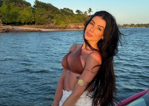 Ex de Whindersson, Maria Lina mostra resultado de preenchimento no bumbum; veja