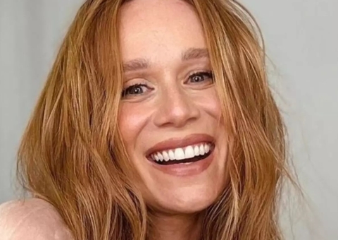 Mariana Ximenes é clicada aos beijos com novo namorado milionário