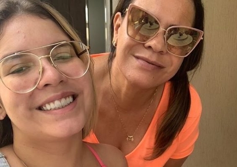 Mãe de Marília Mendonça denuncia golpista se passando por ela