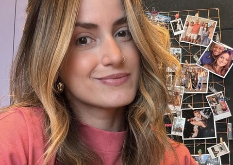 Mari Palma assume namoro com humorista