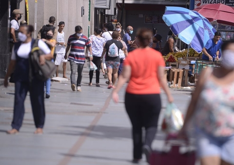 Brasil registra 699 mortes e mais de 19 mil casos nas últimas 24h por Covid-19