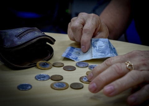 Saiba o que é violência patrimonial contra idosos e como denunciar 