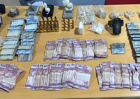 Mulheres são presas por guardarem armas e drogas para facção no Amazonas