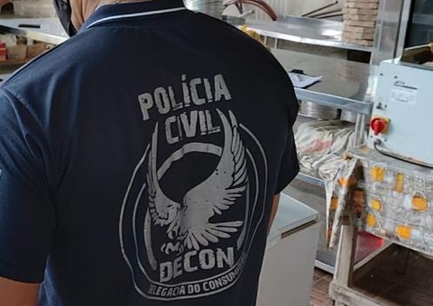 Polícia faz busca e apreensão em restaurante de Manaus 