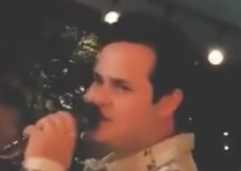 Dupla Matheus e Kauan diz que vai processar contratante após festa clandestina