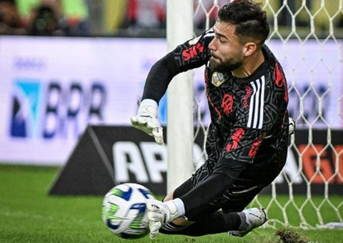 Como goleiro Matheus Cunha desbancou medalhões e virou incontestável no Flamengo