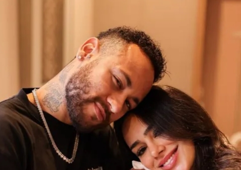 Neymar e Bruna Biancardi postam primeiras fotos da filha