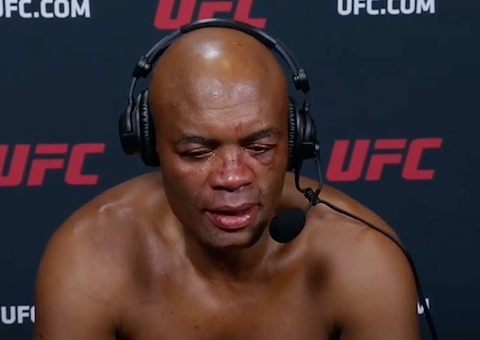 Após fim do contrato com UFC, Anderson Silva indica adeus ao MMA