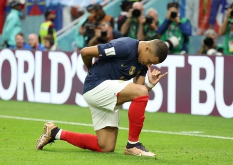 Com dois de Mbappé, França detona Dinamarca na Copa do Mundo