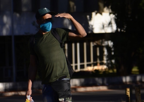 Brasil acumula 498,4 mil mortes e 17,8 milhões de infectados por Covid