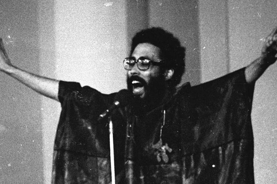 Relembre sucessos de Jards Macalé, como 'Vapor Barato' e 'Farinha do Desprezo'