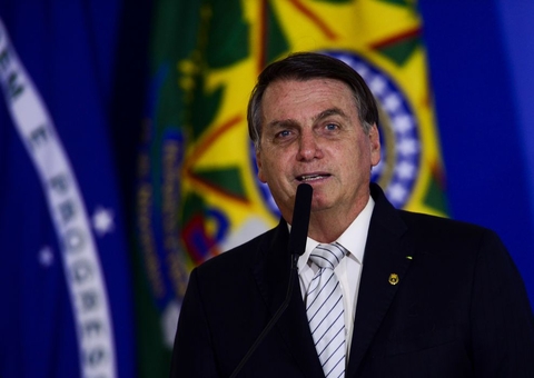 Em live, Bolsonaro garante para auxílio de R$ 600 em 2023