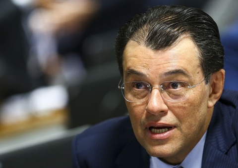 Eduardo Braga considera fala de Bolsonaro uma ameaça ao povo amazonense